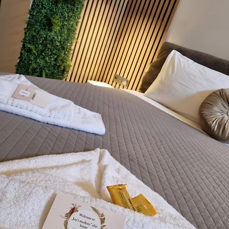 Joy'S Modern-Chic Home Kalamata Ngoại thất bức ảnh