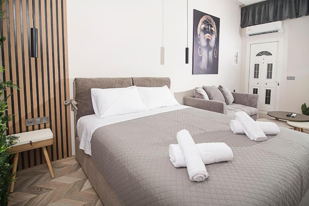 Joy'S Modern-Chic Home Kalamata Ngoại thất bức ảnh